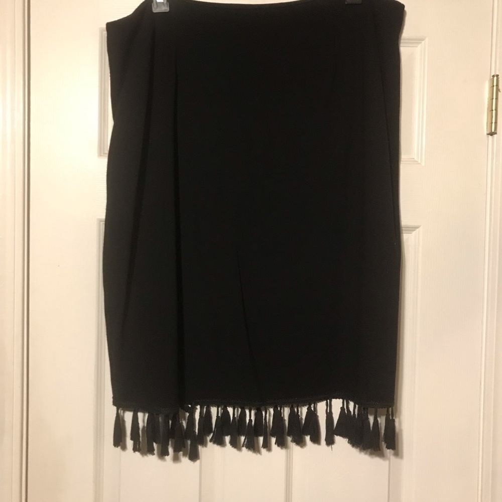 Dainty Jewell’s Black Tassel Skirt